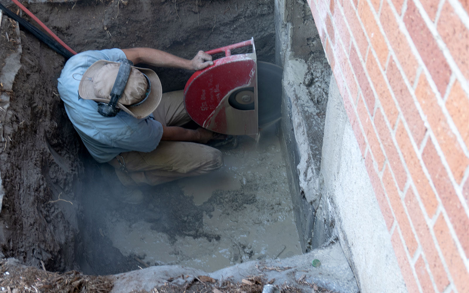 The Benefits of Hiring a Pro Concrete Cutter