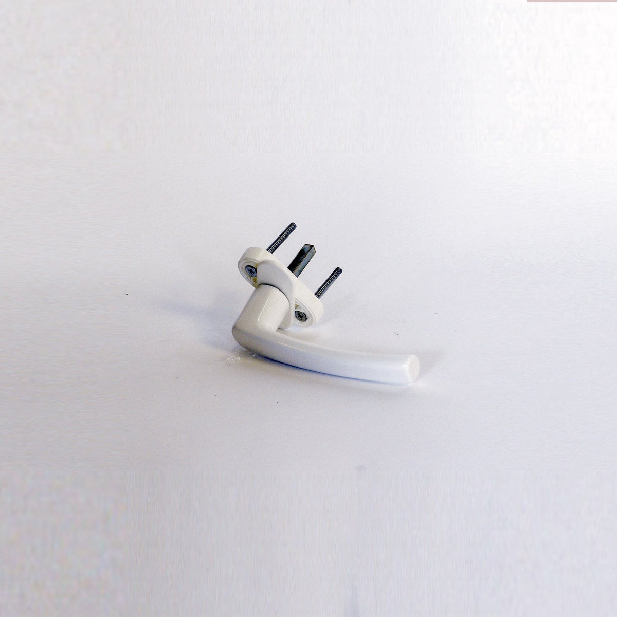 Egress window handle